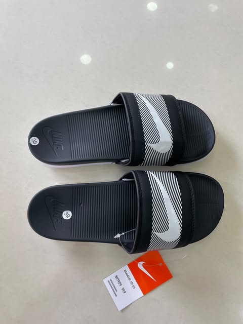 Nike slides white tick