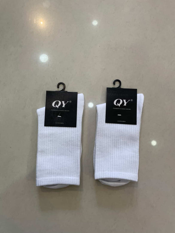Plane white socks