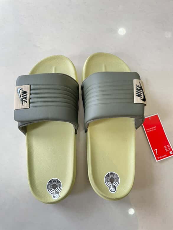 NIKE SLIDES NEW GREEN
