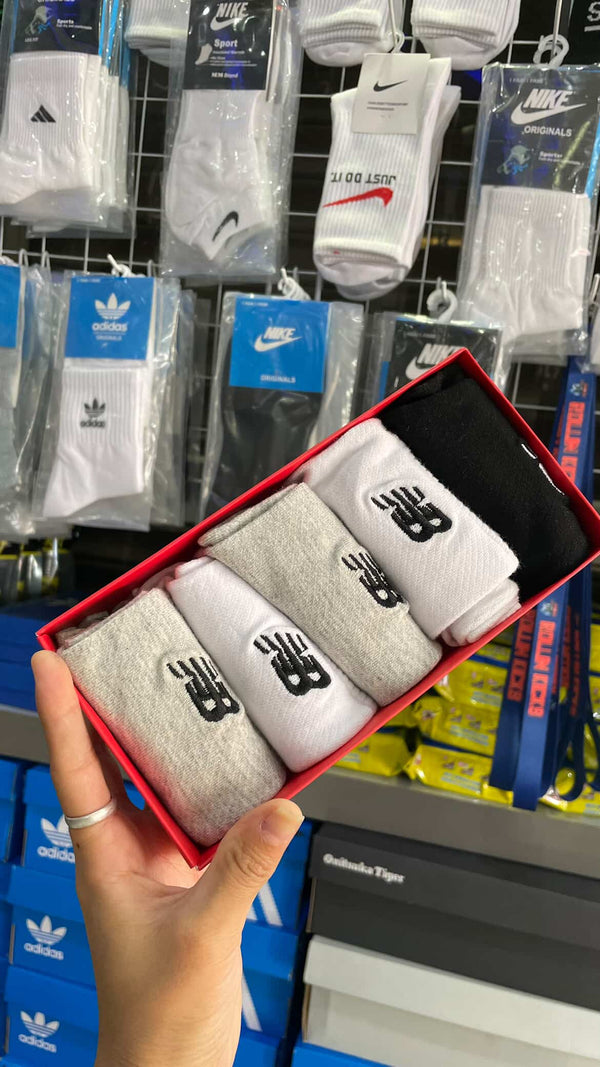 New Balance high mid box socks