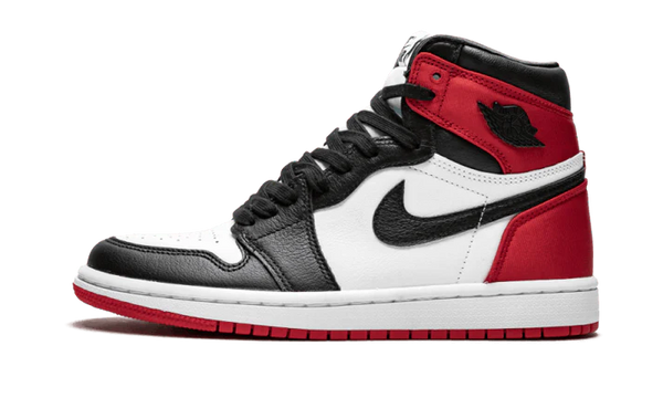 Air jordan 1 retro black toe